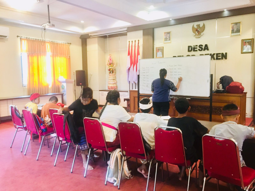SANGGAR BAHASA BALI WIDYA GRAPANA KELAS III DAN IV SD