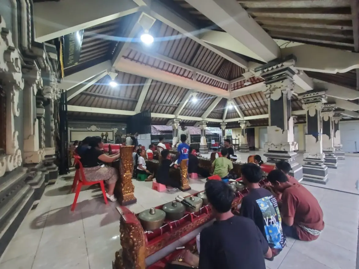 LATIHAN SEKAA GONG ANAK BR. GEROKGAK TENGAH